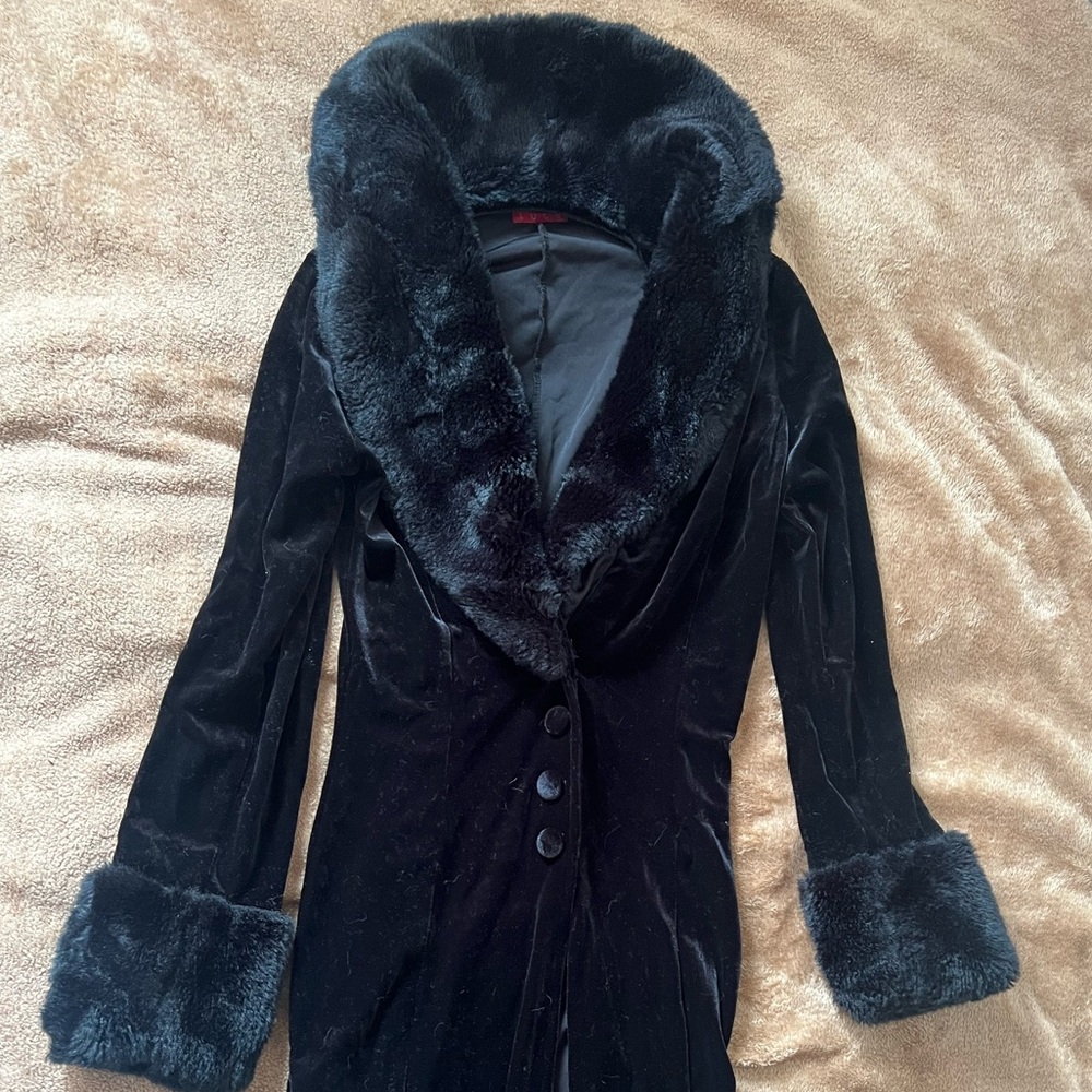 LUCE Black Velvet Coat